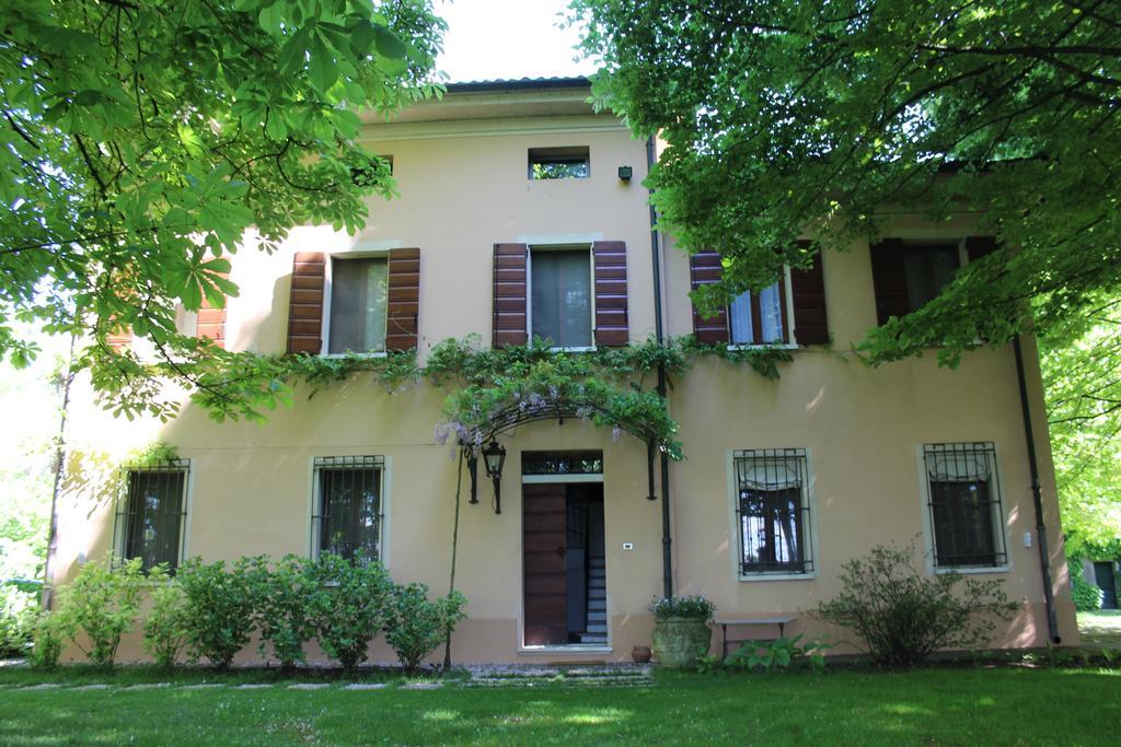 Corte Ginepro Roncoferraro Exterior photo
