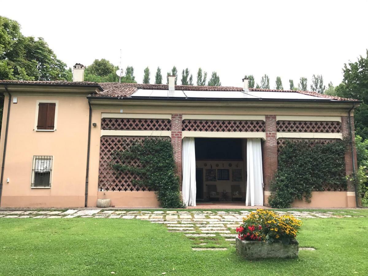 Corte Ginepro Roncoferraro Exterior photo